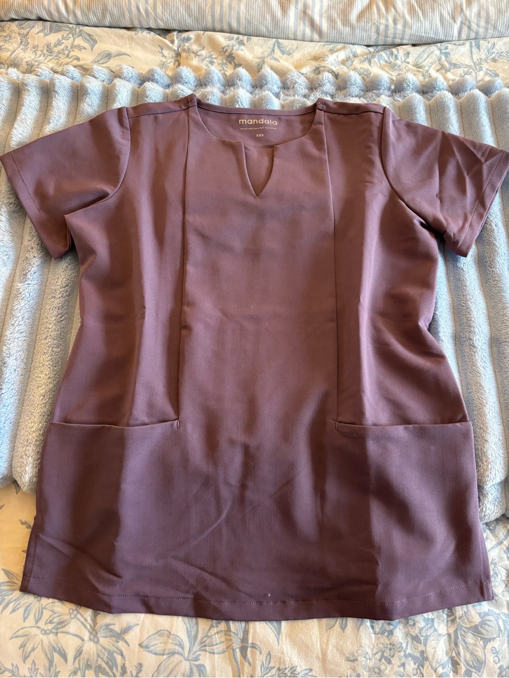 NWT Mandala Scrub Top in Dewberry - XXS